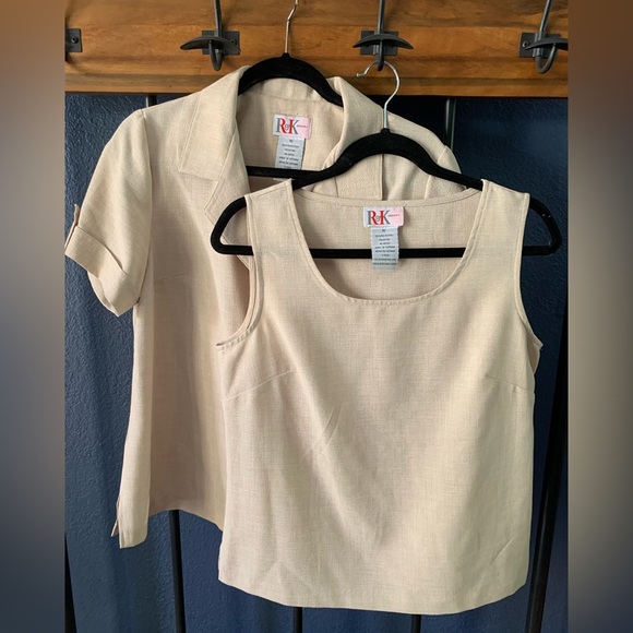 Short SleeveJacket With Tank Top - Picture 4 of 6